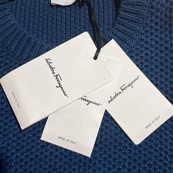 ferragamo sweater with tags and hanger never worn. - Picture 4 of 8